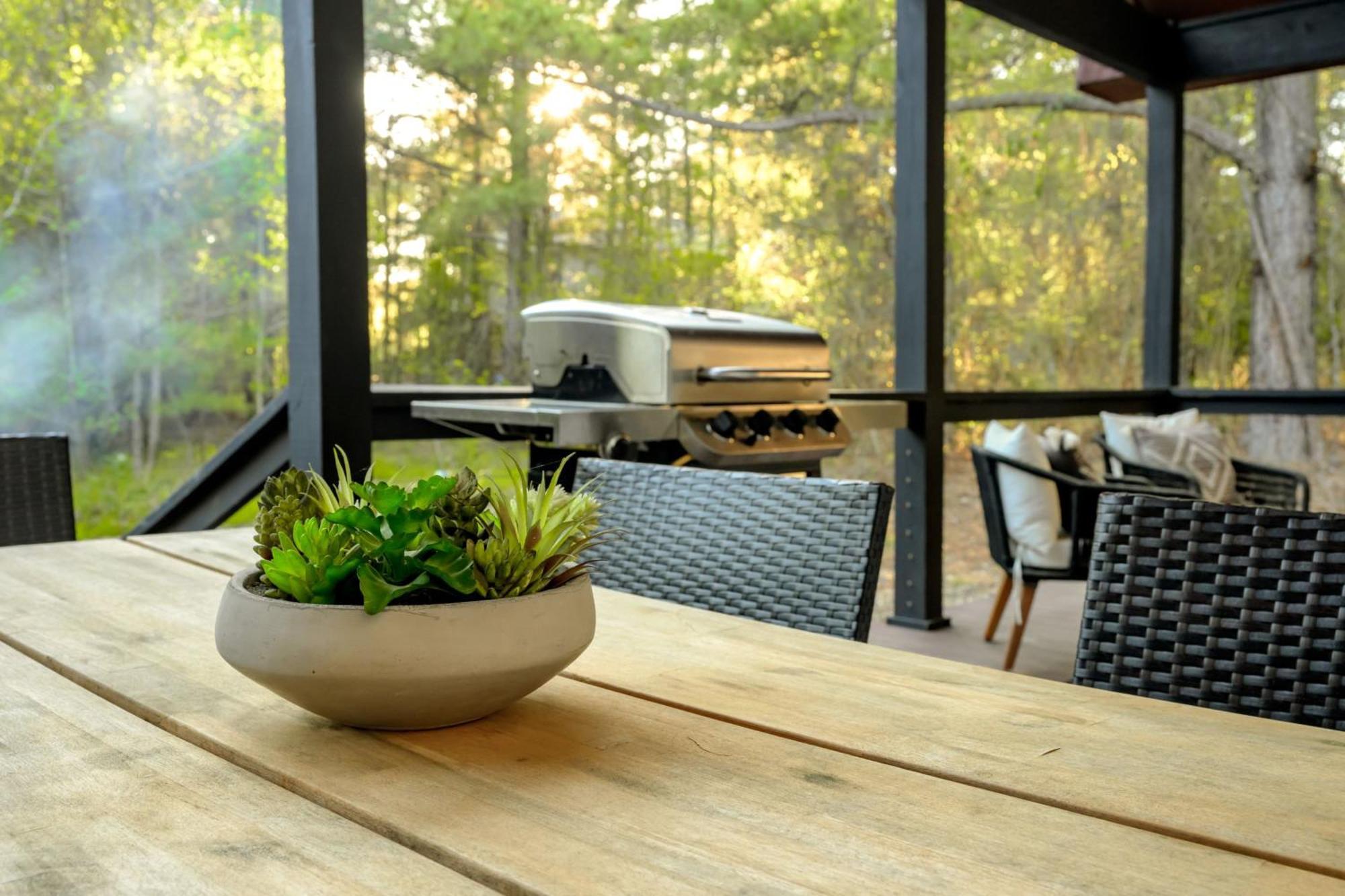 New Farmhouse-Chic Cabin With Hot Tub & Firepit 布罗肯鲍 外观 照片