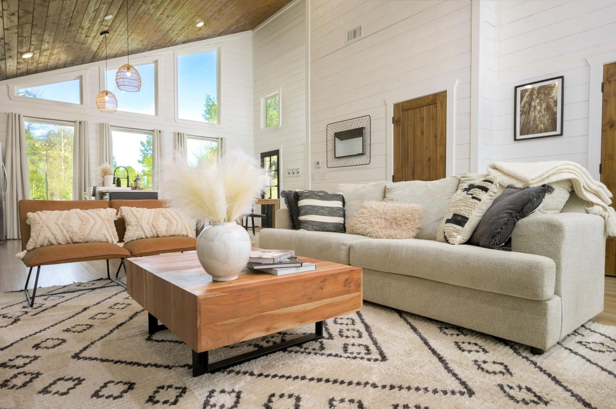 New Farmhouse-Chic Cabin With Hot Tub & Firepit 布罗肯鲍 外观 照片